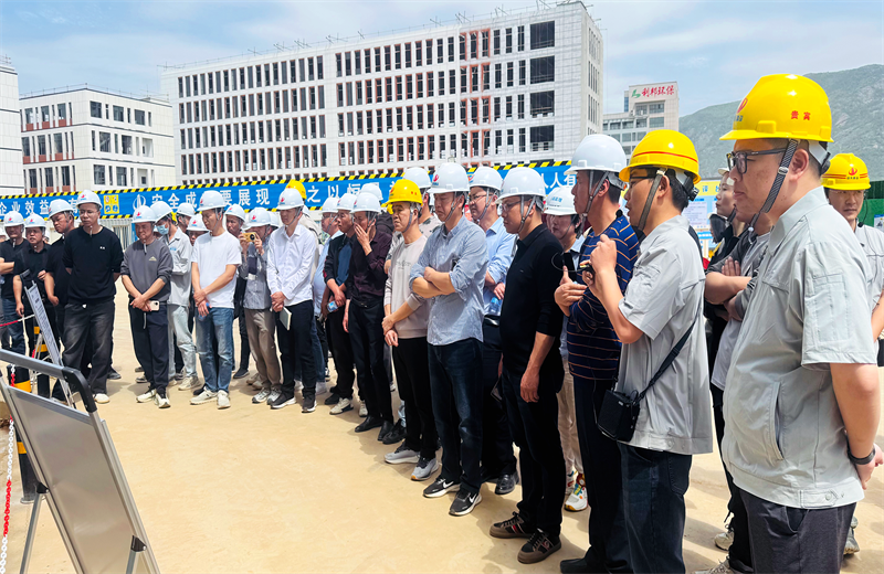 2025年4月17日，由莆田市涵江区住房和城乡建设局主办、尊凯实业三建承办的钢筋安装工程质量防控现场交流会在联东U谷·涵江海峡智造产业谷一期成功召开。